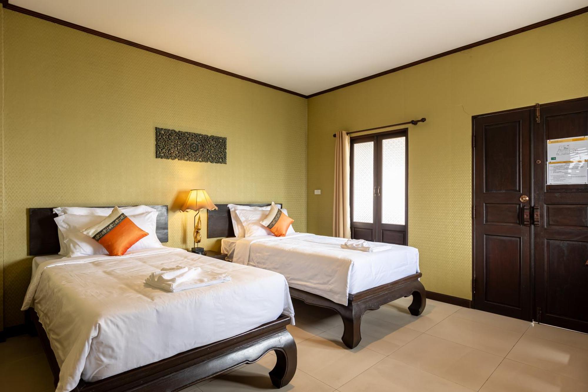 Na Thapae Chiangmai Hotel Chiang Mai Ngoại thất bức ảnh