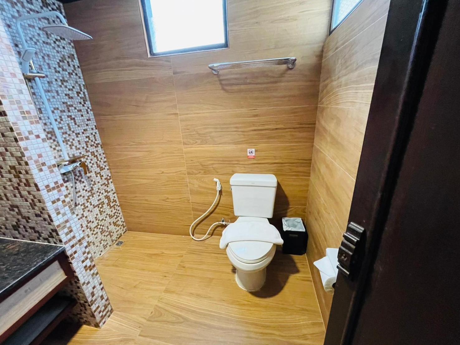 Na Thapae Chiangmai Hotel Chiang Mai Ngoại thất bức ảnh